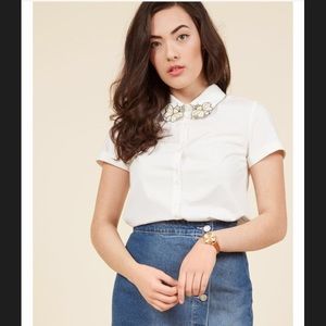 Modcloth Haute Hive Button Up Top